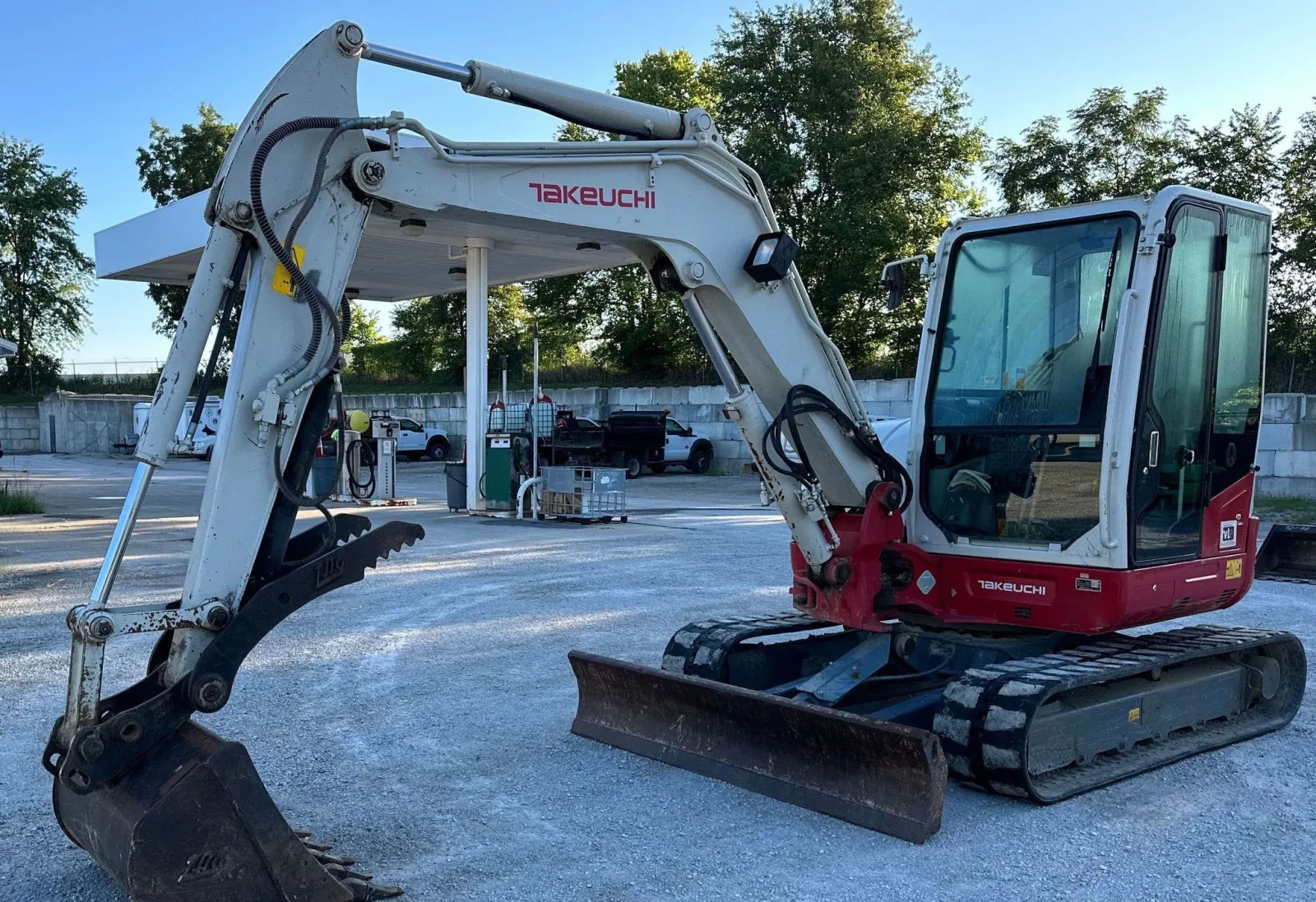 2016 Takeuchi TB260 Mini Excavator
