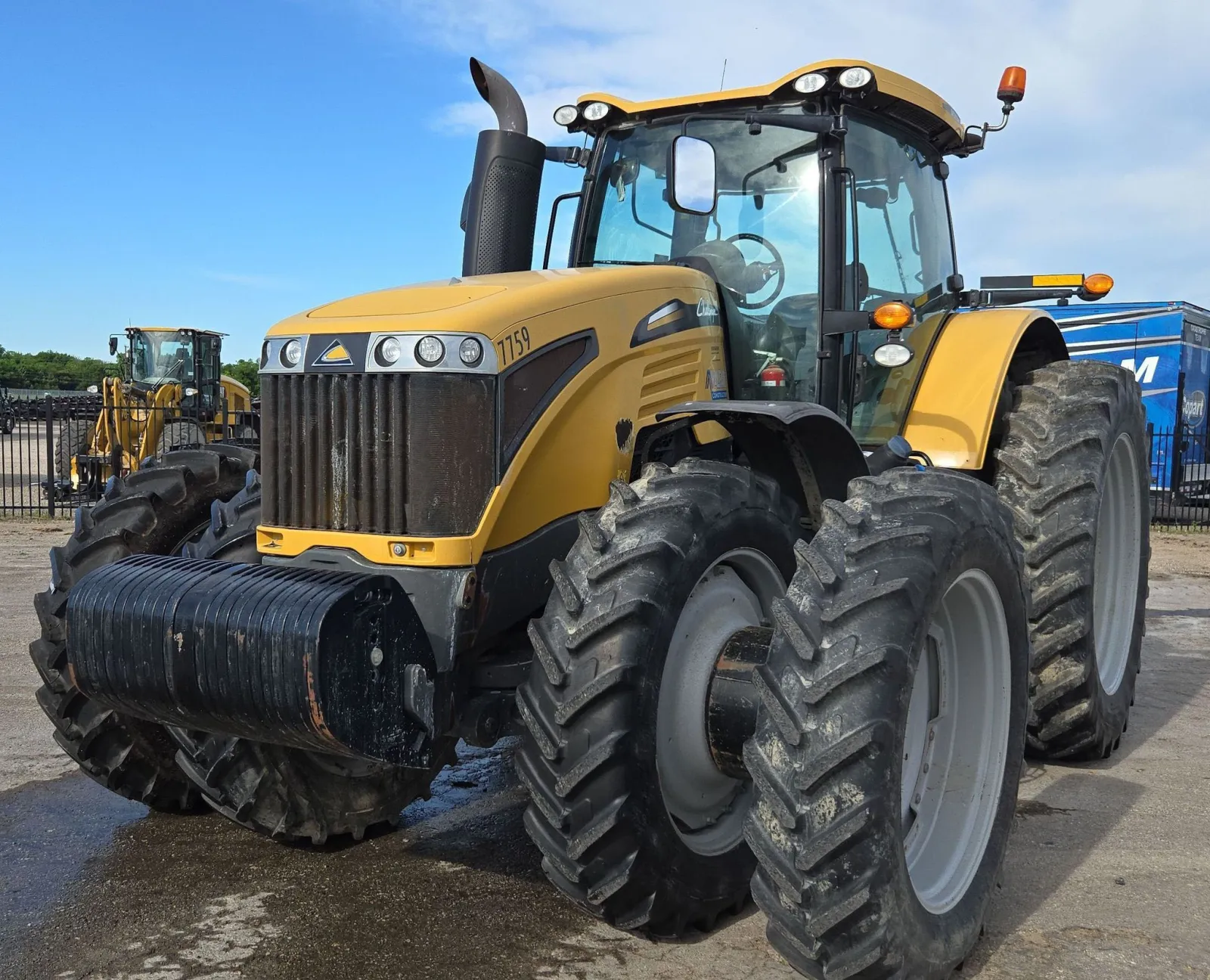 2015 Challenger MT675E Tractor