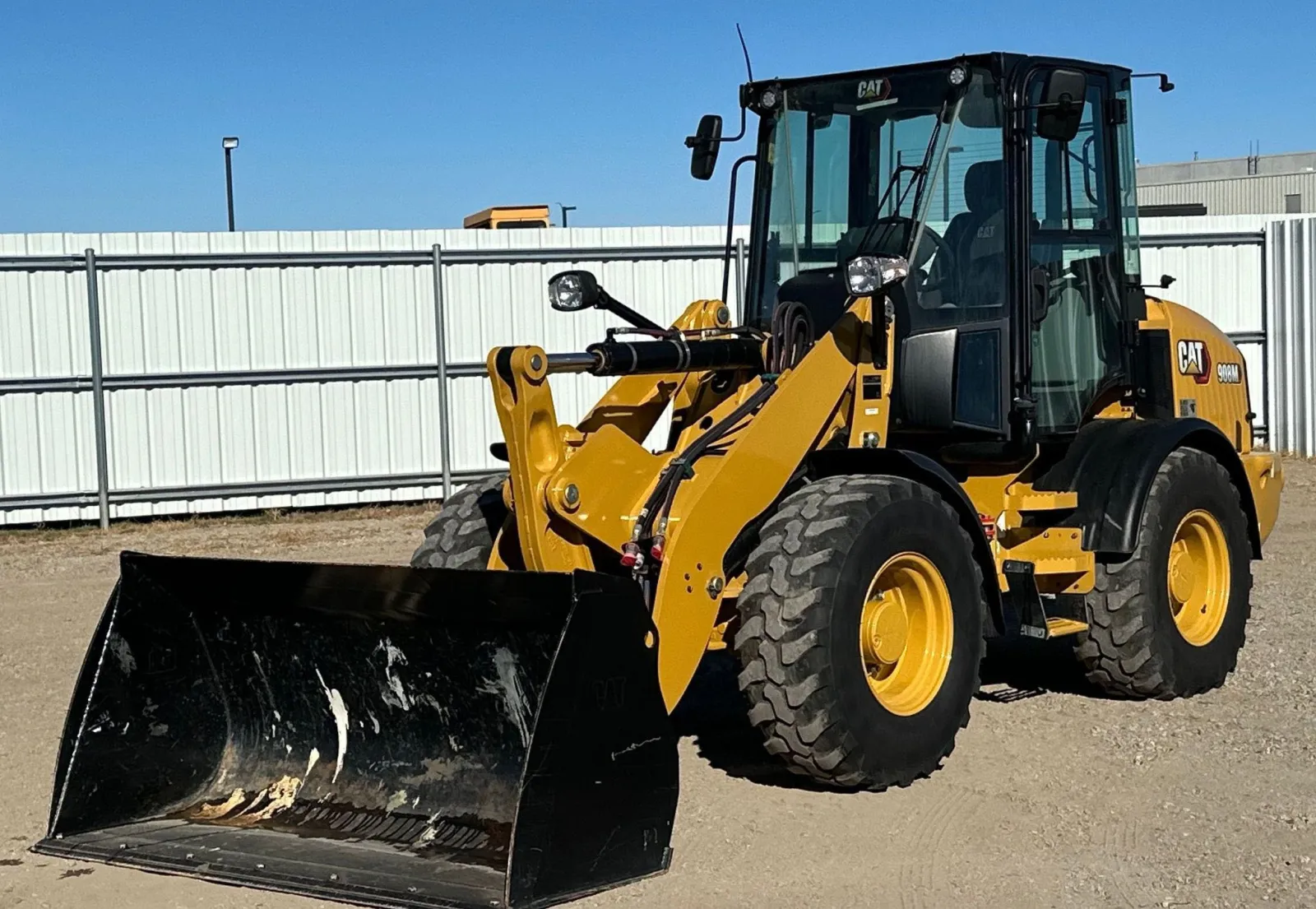 2022 Caterpillar 908M Wheel Loader