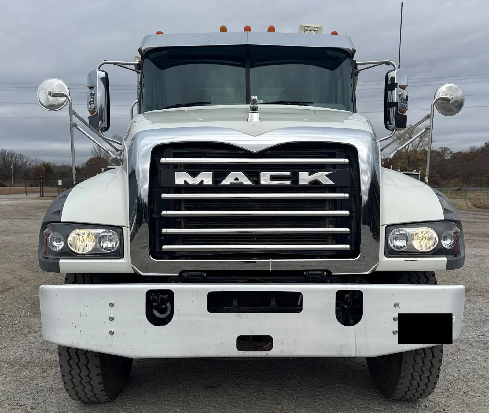 2019 Mack Granite Dump Truck