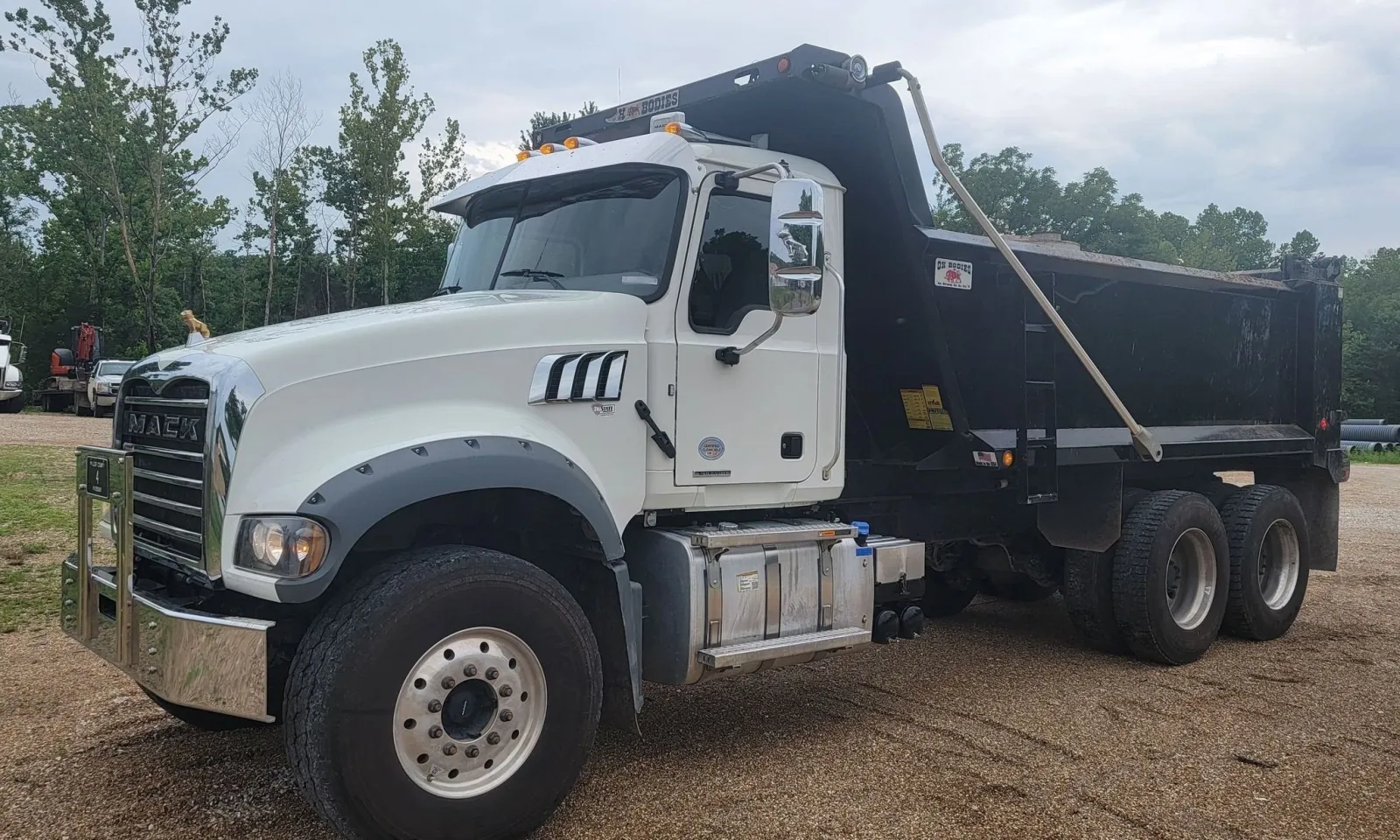 2021 Mack Granite Dump Truck
