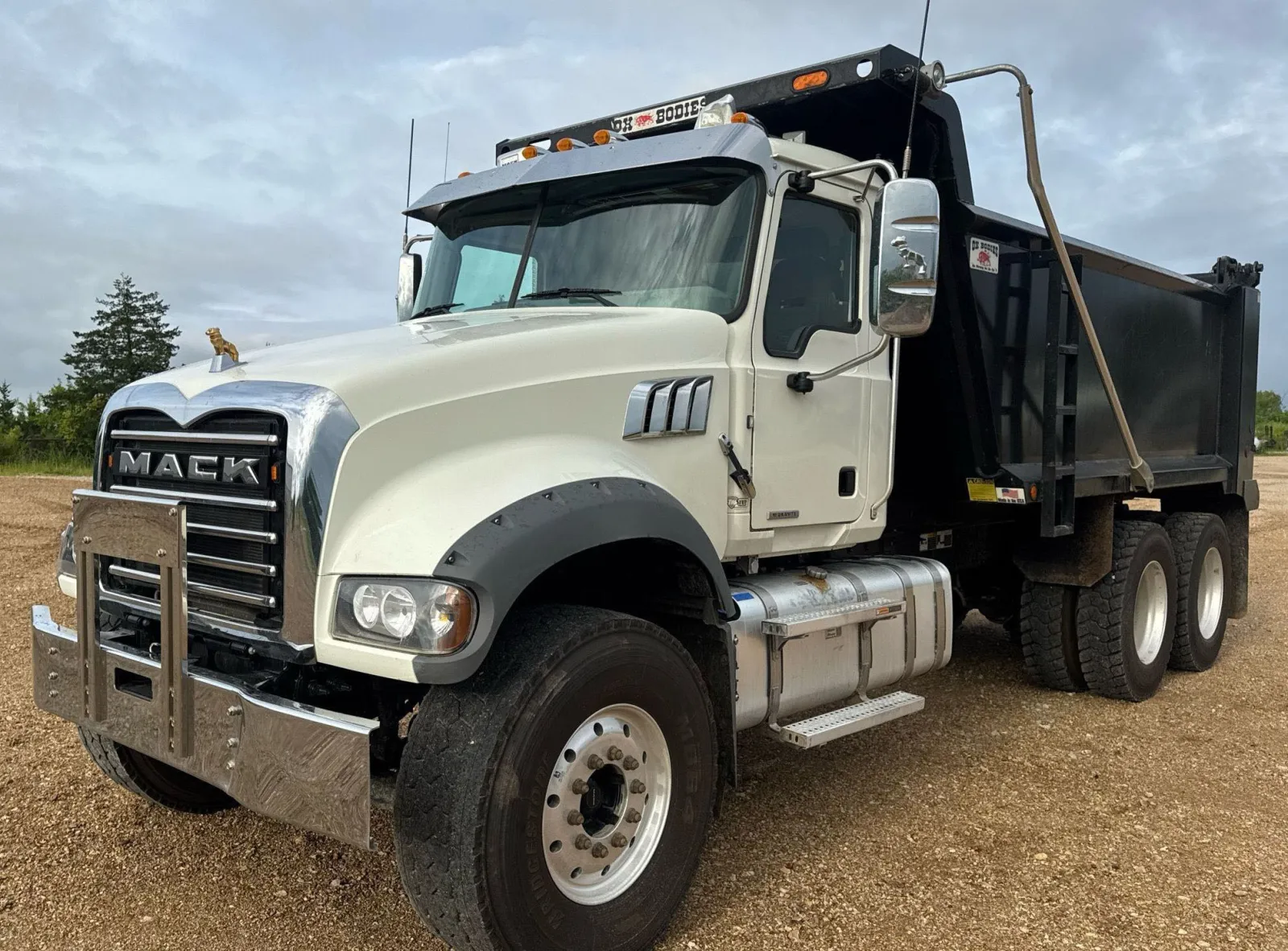 2024 Mack Granite Compactor / Roller