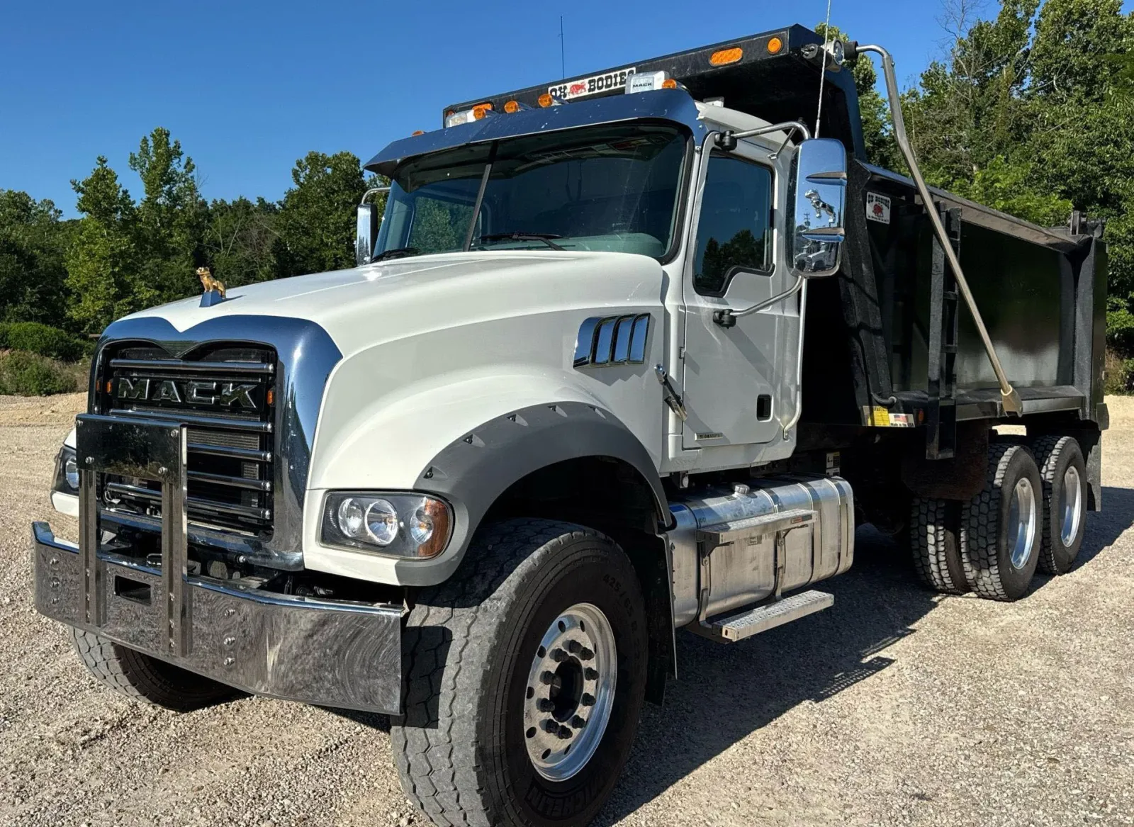 2024 Mack Granite Compactor / Roller