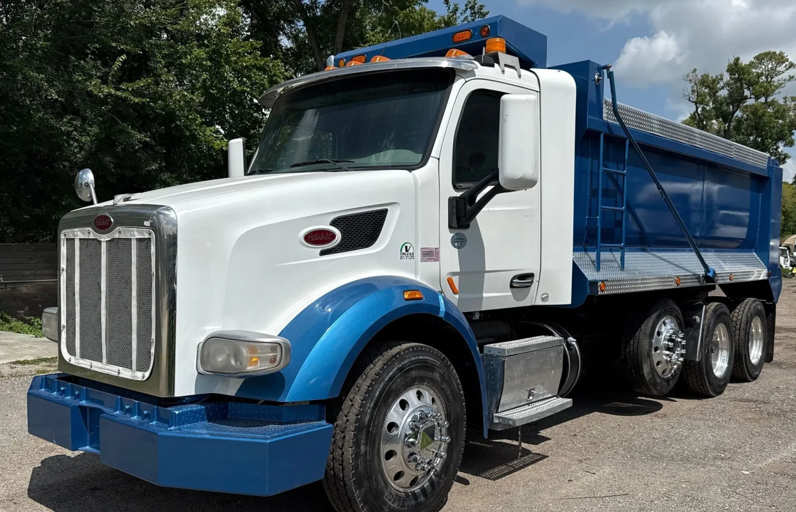 2019 Peterbilt 567 Dump Truck