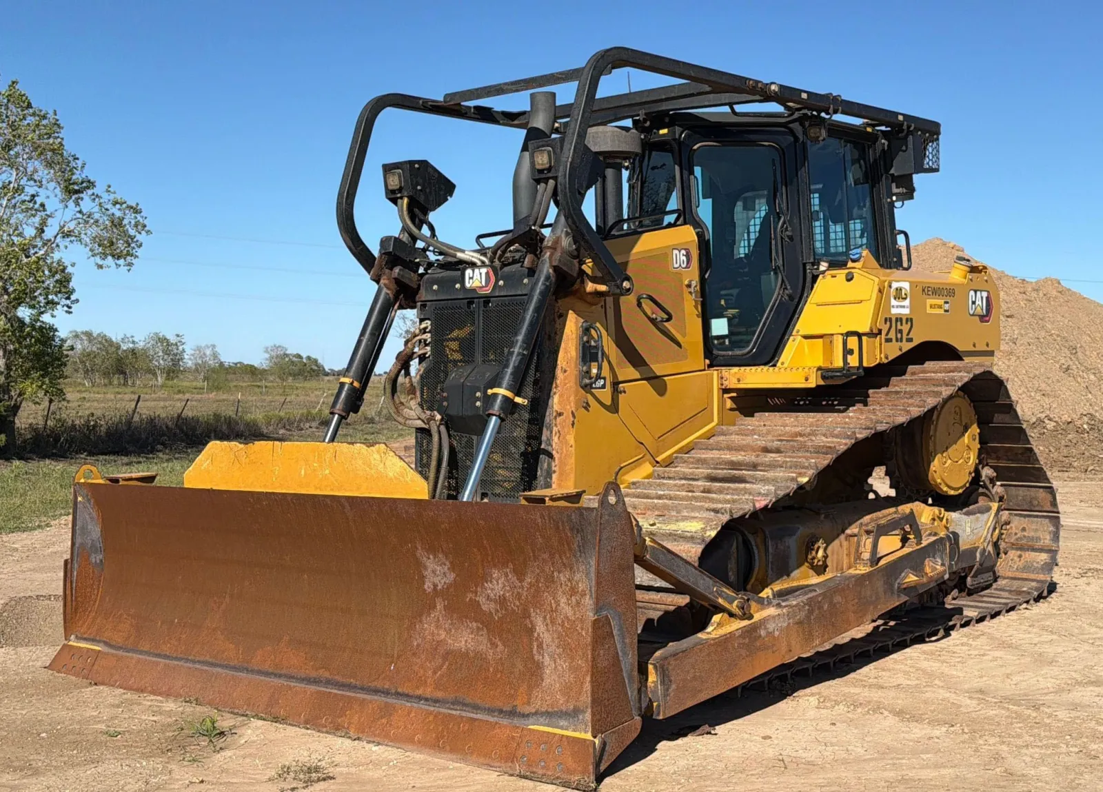 2019 Caterpillar D6 Bulldozer
