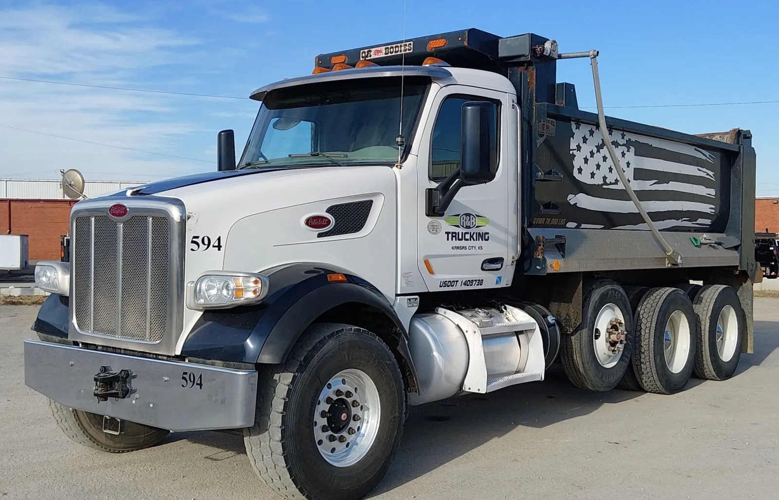 2019 Peterbilt 567 Dump Truck