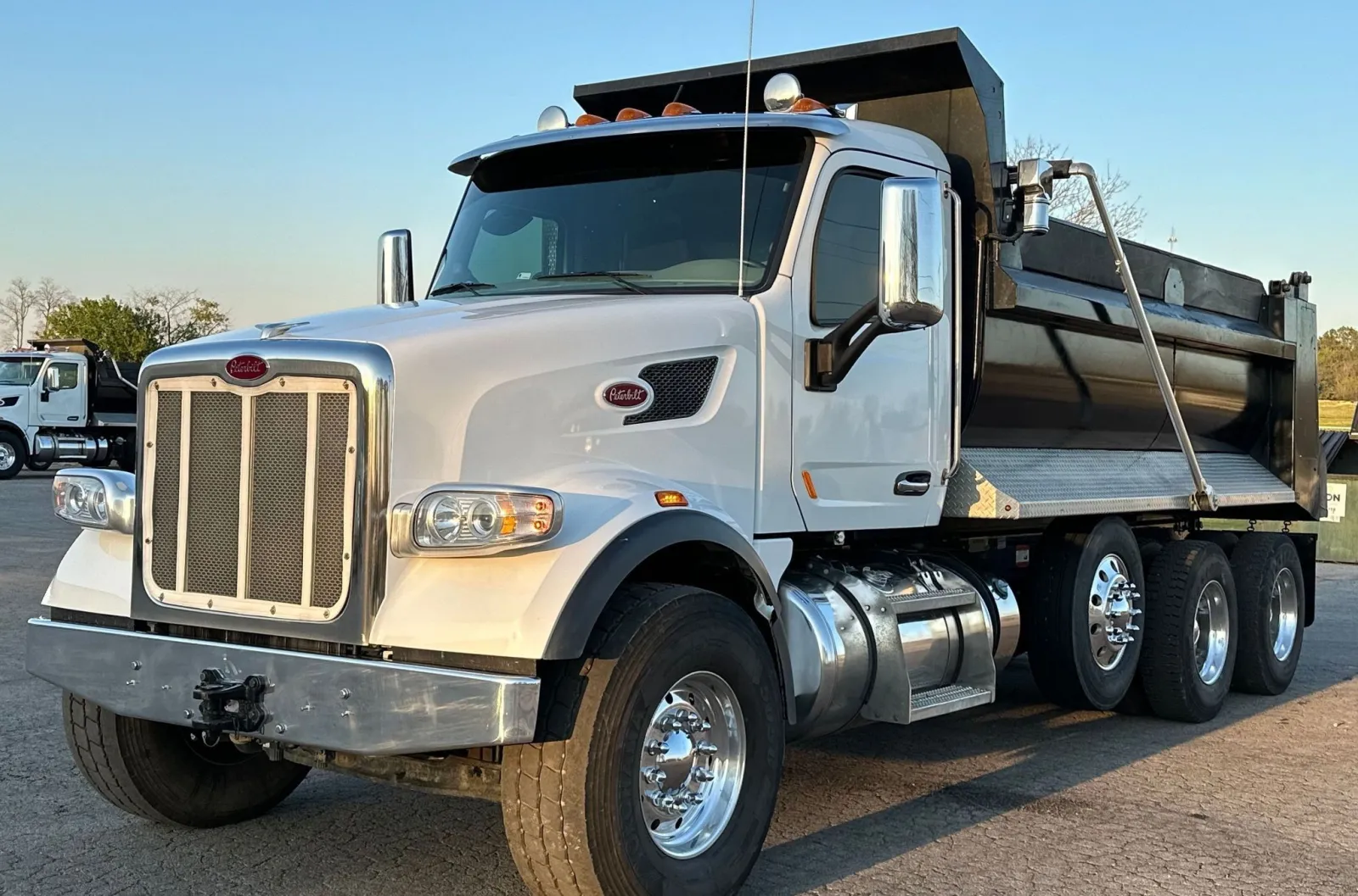 2021 Peterbilt 567 Dump Truck