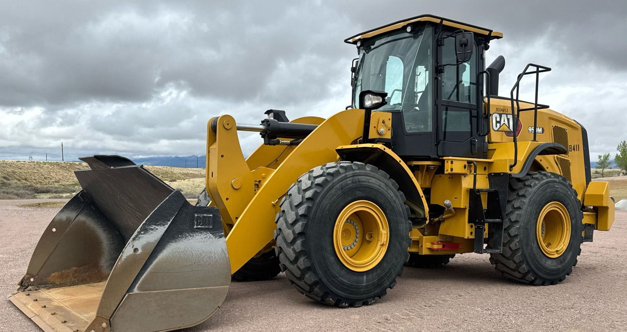 2023 Caterpillar 950M Wheel Loader