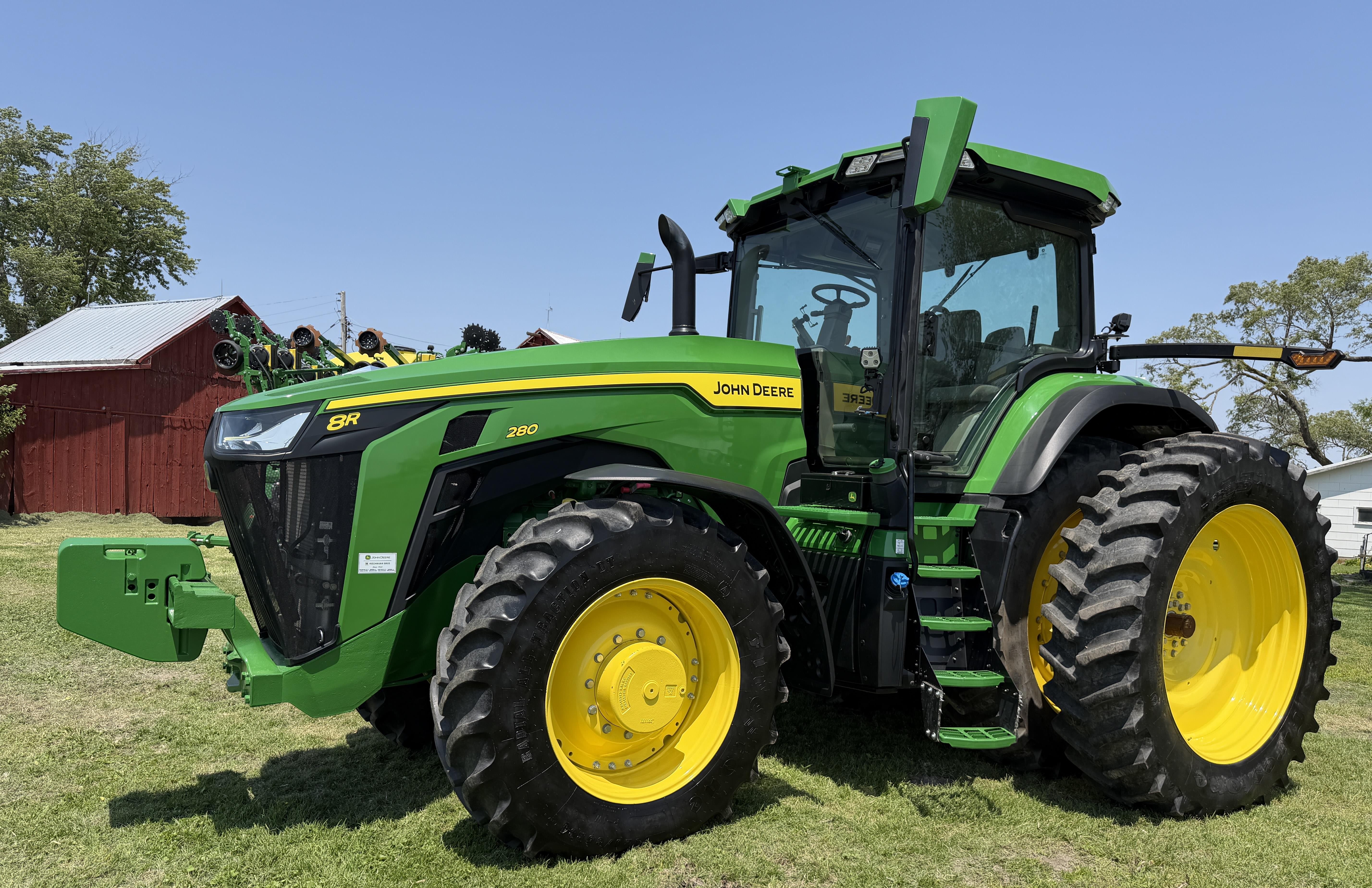 2022 John Deere 8R Tractor