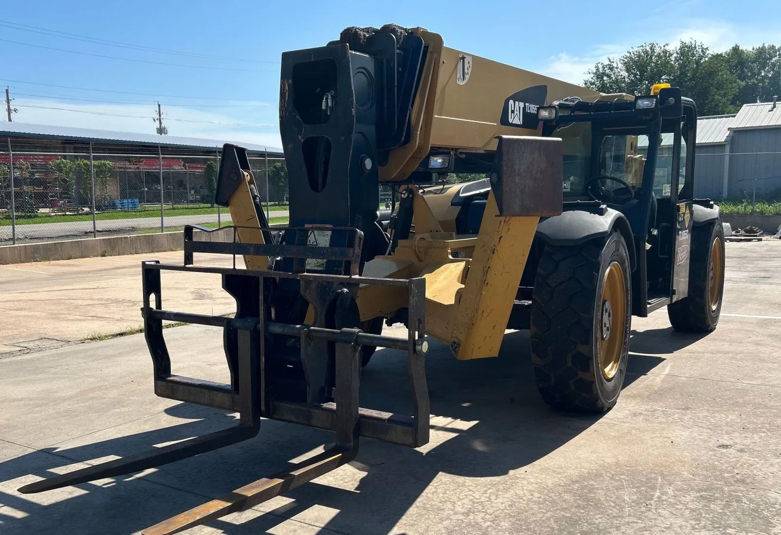 2013 Caterpillar TL1055C Telehandler