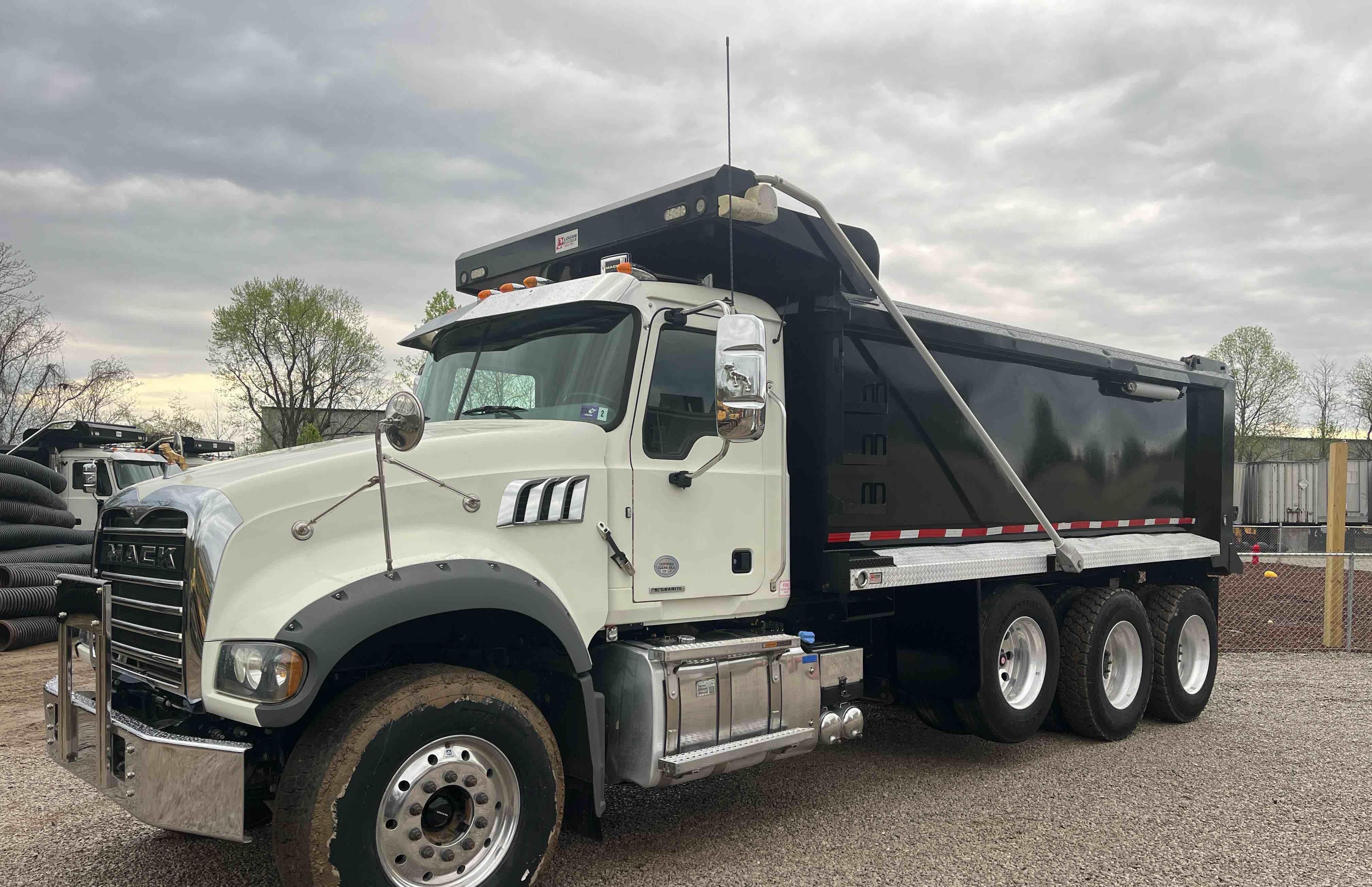 2019 Mack Granite Dump Truck