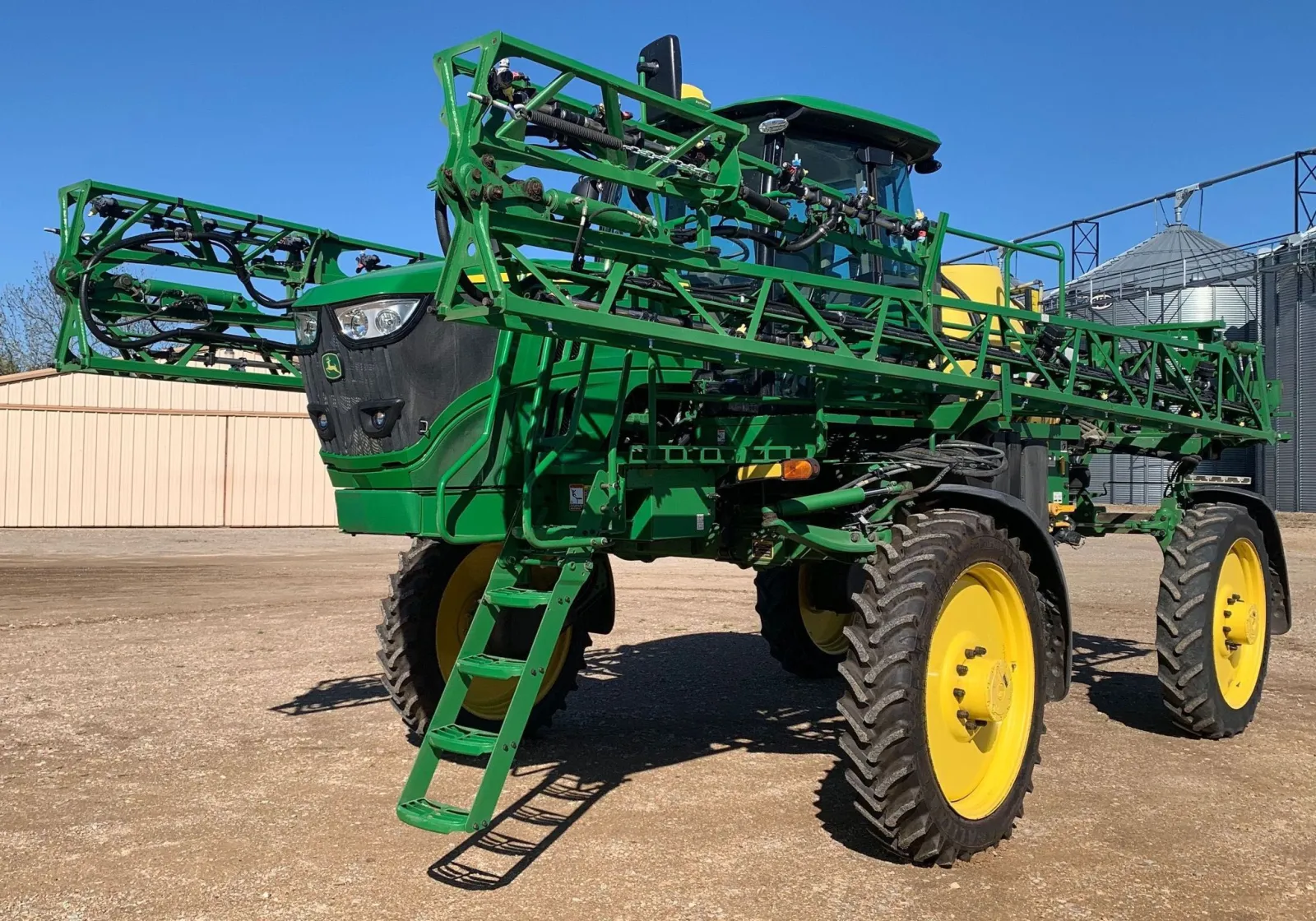 2022 John Deere R4023 Sprayer