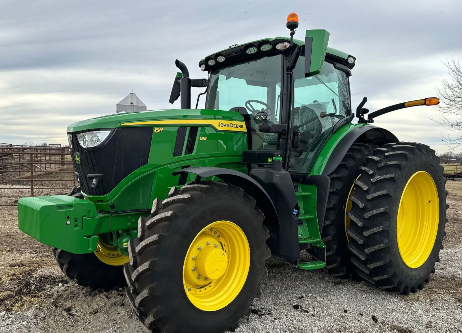 2022 John Deere 6R195 Tractor