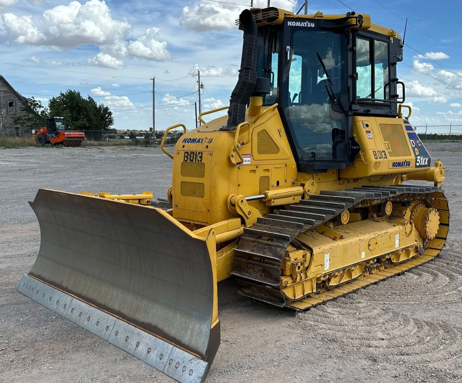 2023 Komatsu D51EX-24 Bulldozer