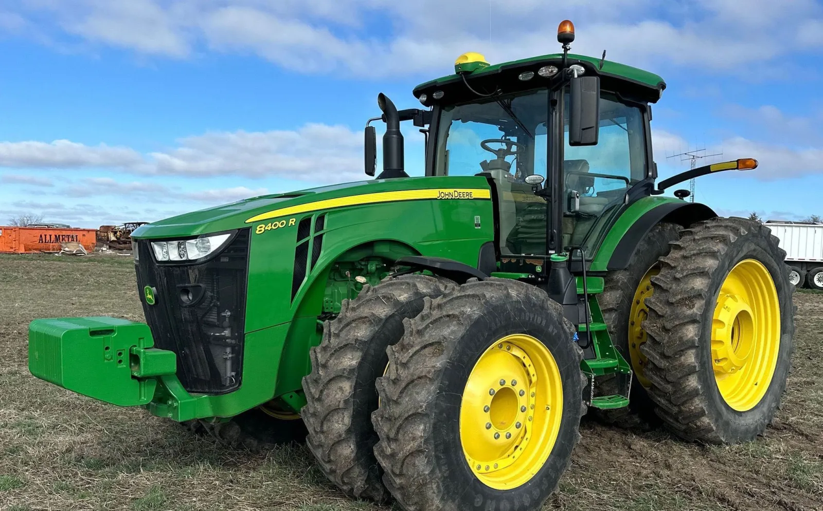 2018 John Deere 8400R Tractor