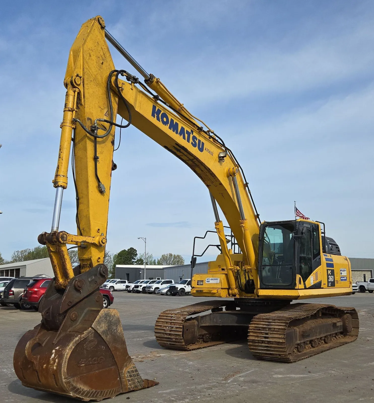 2017 Komatsu PC360LC-11 Excavator